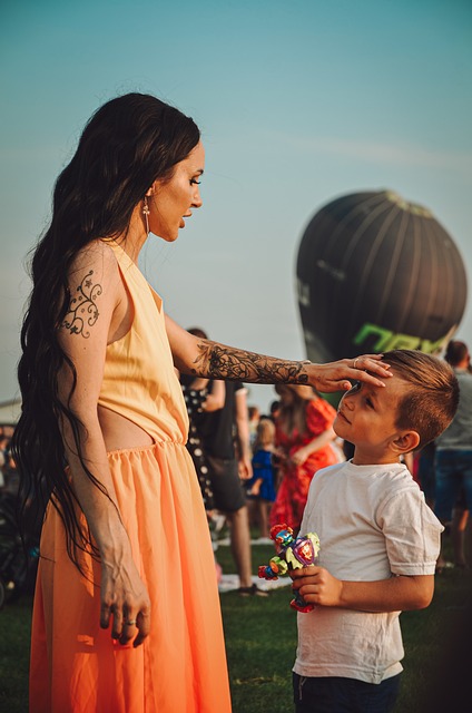 足球不僅屬 足球不僅屬